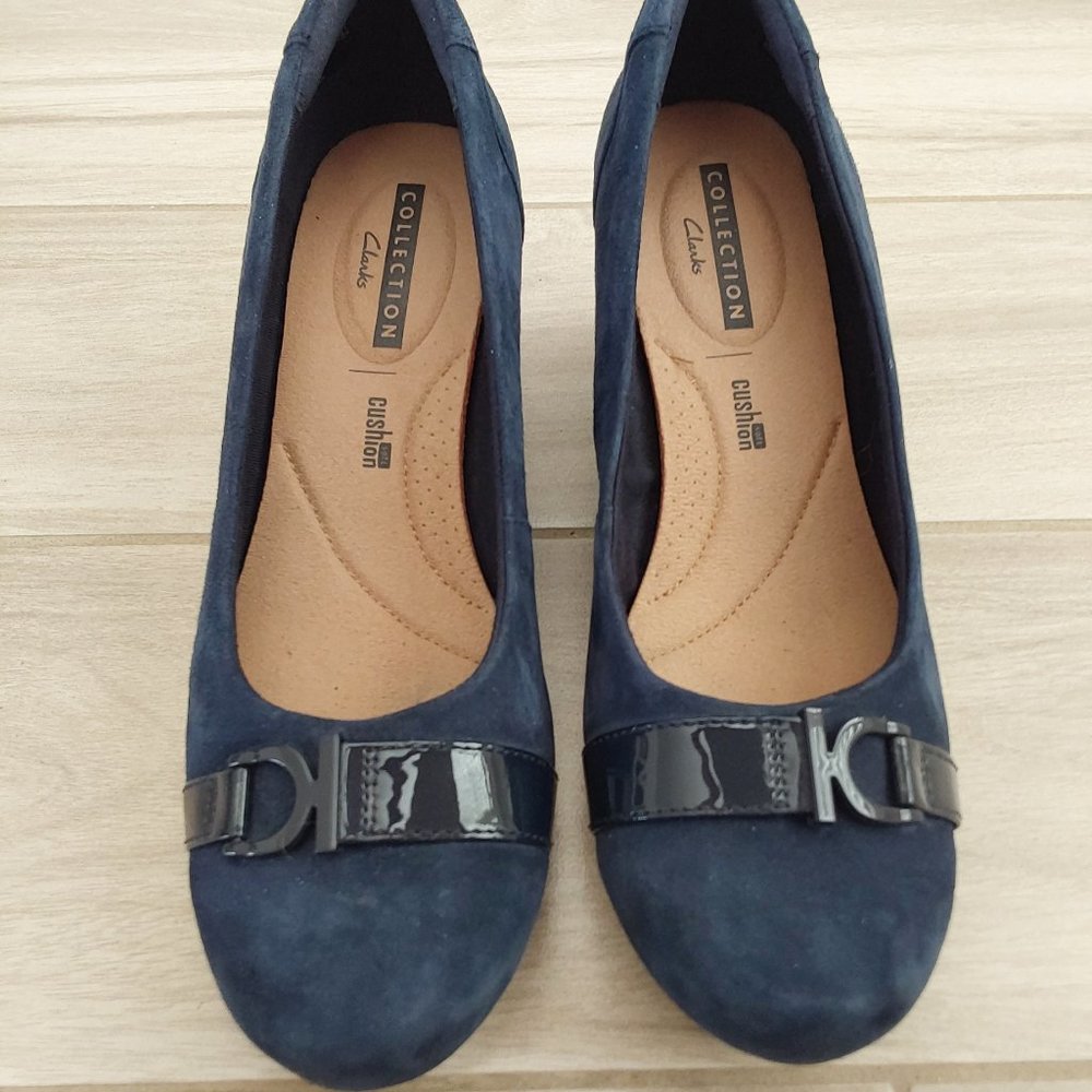 Clarks Collection Navy Blue Suede Slip On Wedge Heel Pump.  Size 9.5 M